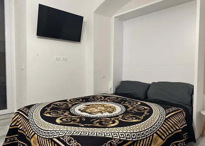 Centrale 5 Terre White House Специя