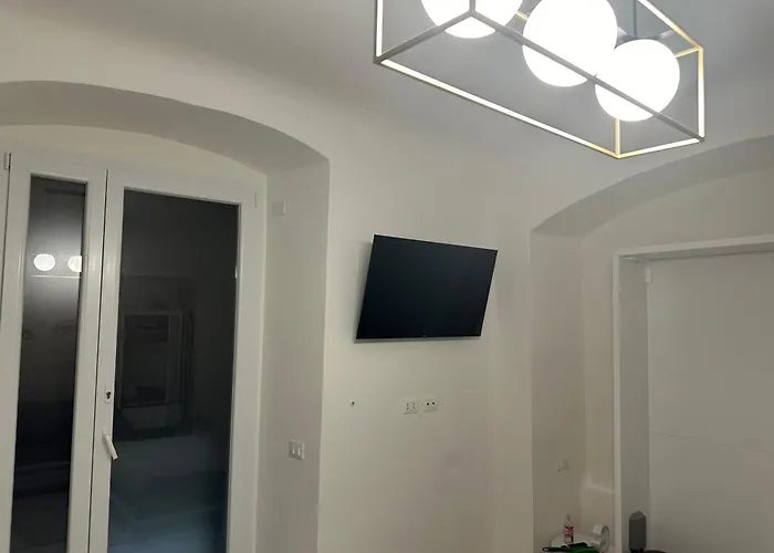 Апартаменты Centrale 5 Terre White House