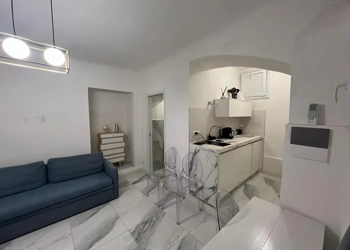 Centrale 5 Terre White House * Специя